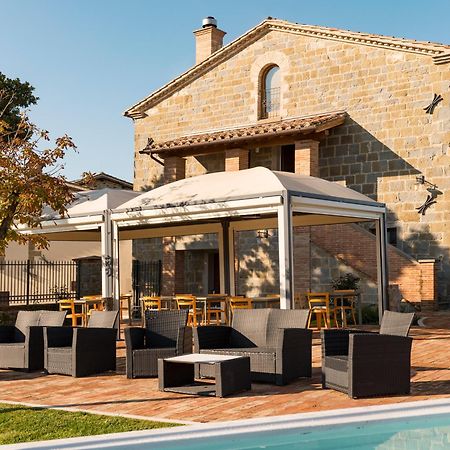 Tenuta Borgo Santa Cecilia 古比奥 外观 照片
