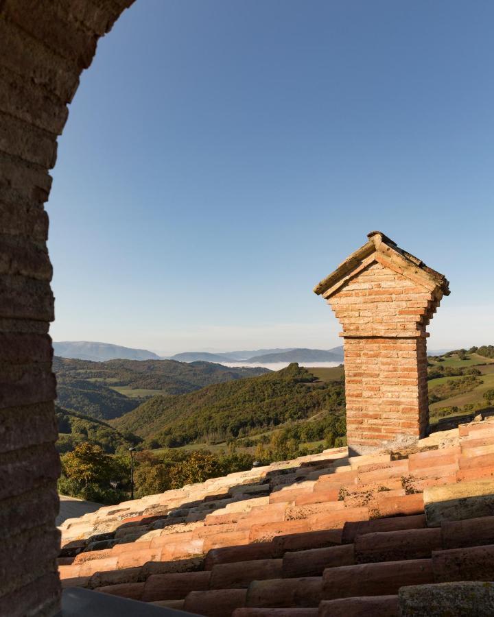 Tenuta Borgo Santa Cecilia 古比奥 外观 照片