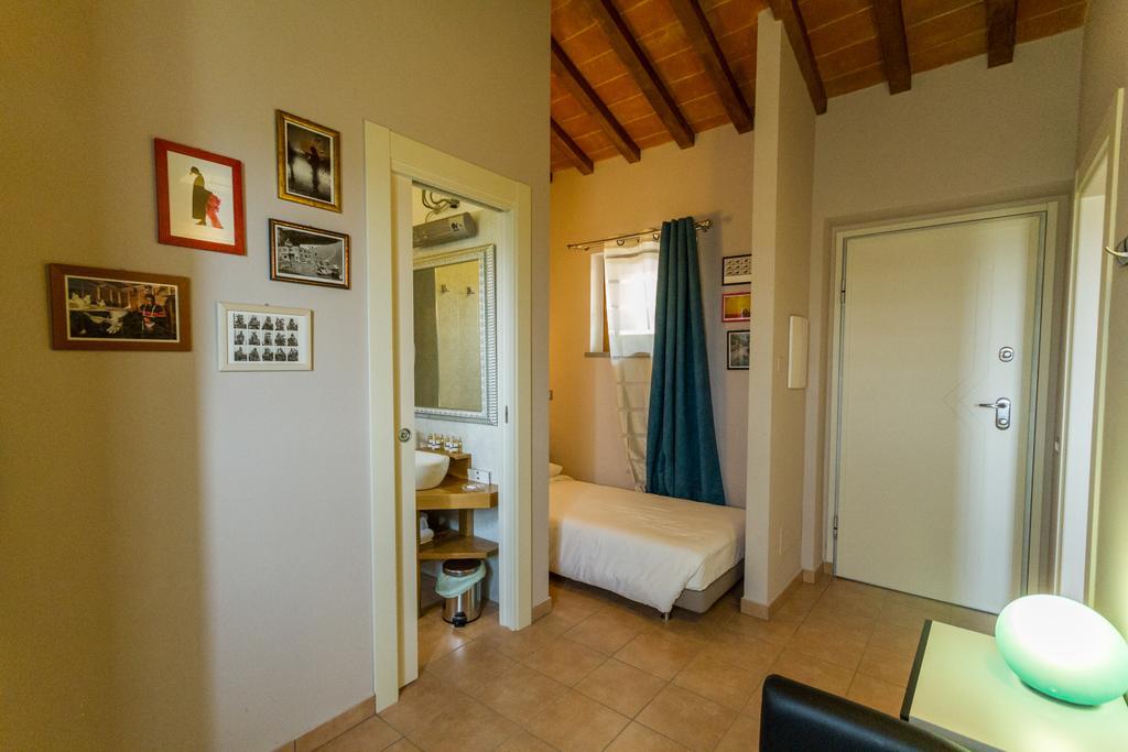 Tenuta Borgo Santa Cecilia 古比奥 外观 照片